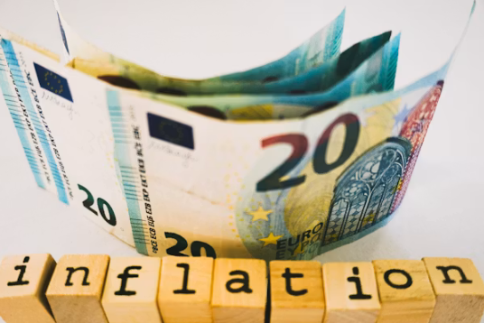 The New Economic Pulse: Navigating Cycle Economics Amid Persistent Inflation